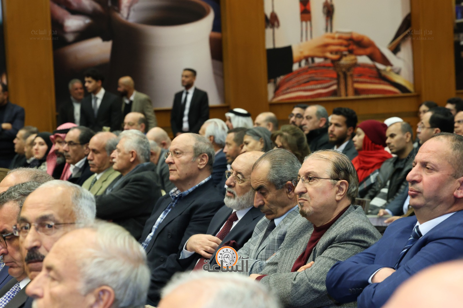 Madar Al-Saa Images 0.8776902300418215