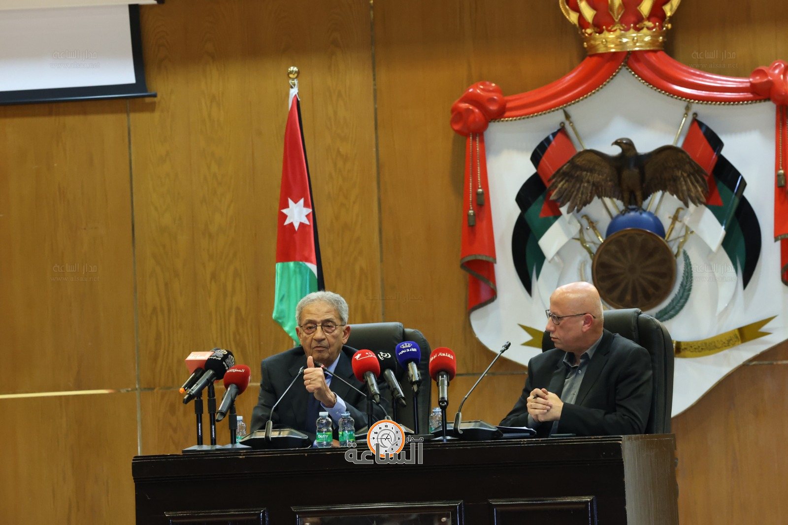 Madar Al-Saa Images 0.13802722232242126