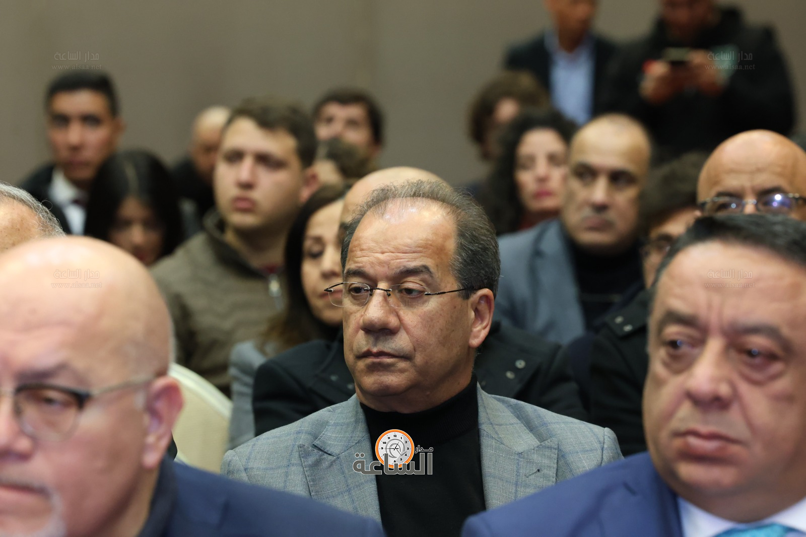 Madar Al-Saa Images 0.2556350405746015