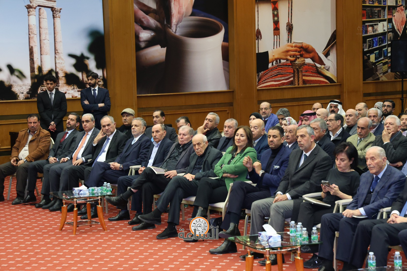 Madar Al-Saa Images 0.3744447175749317