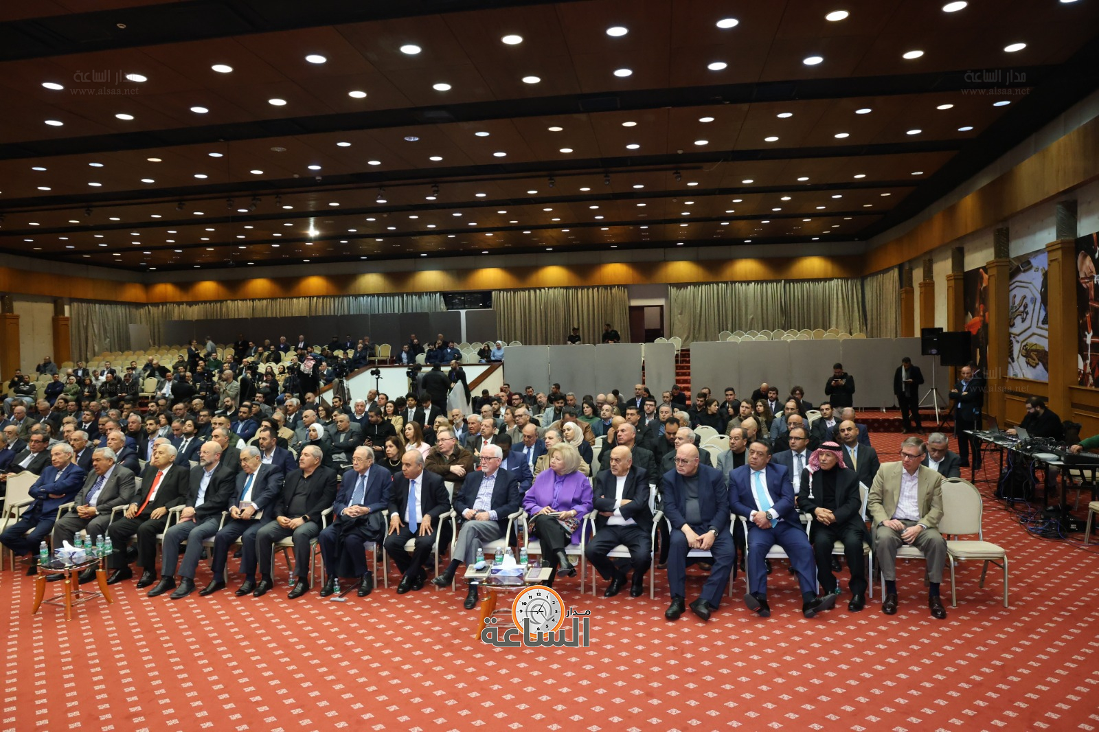 Madar Al-Saa Images 0.04275076464161143