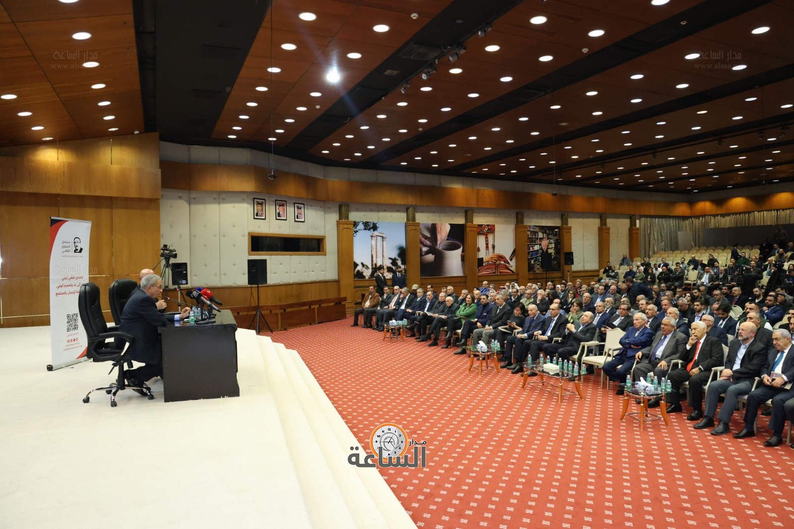 Madar Al-Saa Images 0.9649609729801729