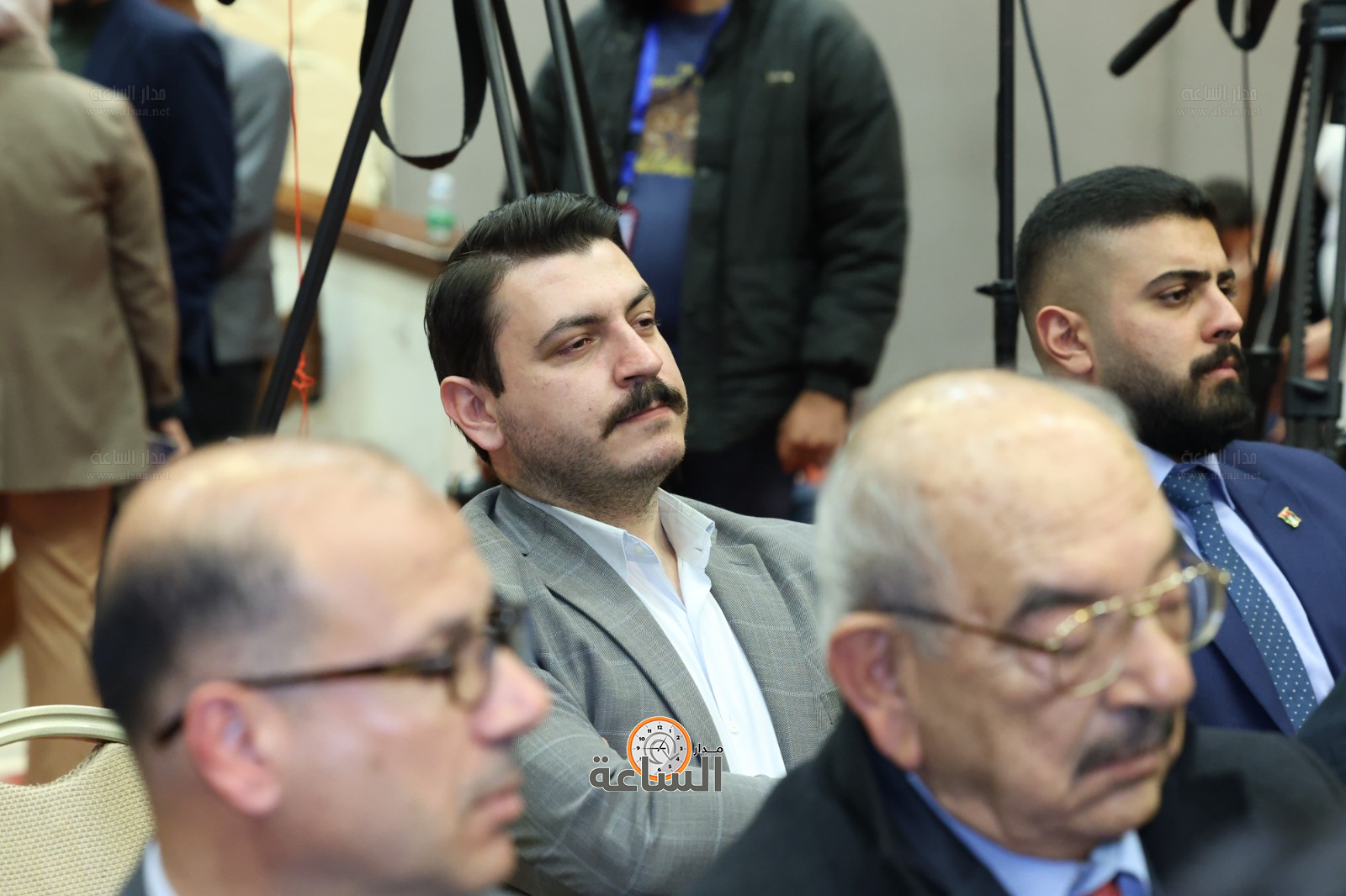 Madar Al-Saa Images 0.7681296323128153