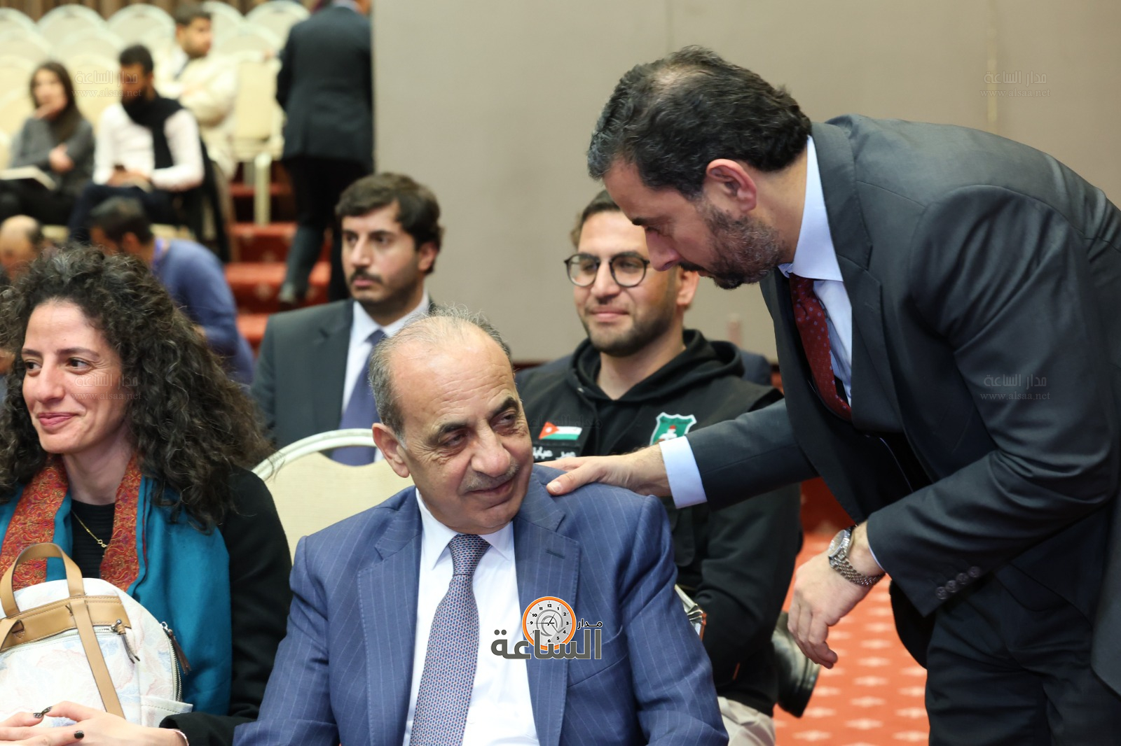 Madar Al-Saa Images 0.03942918740573376