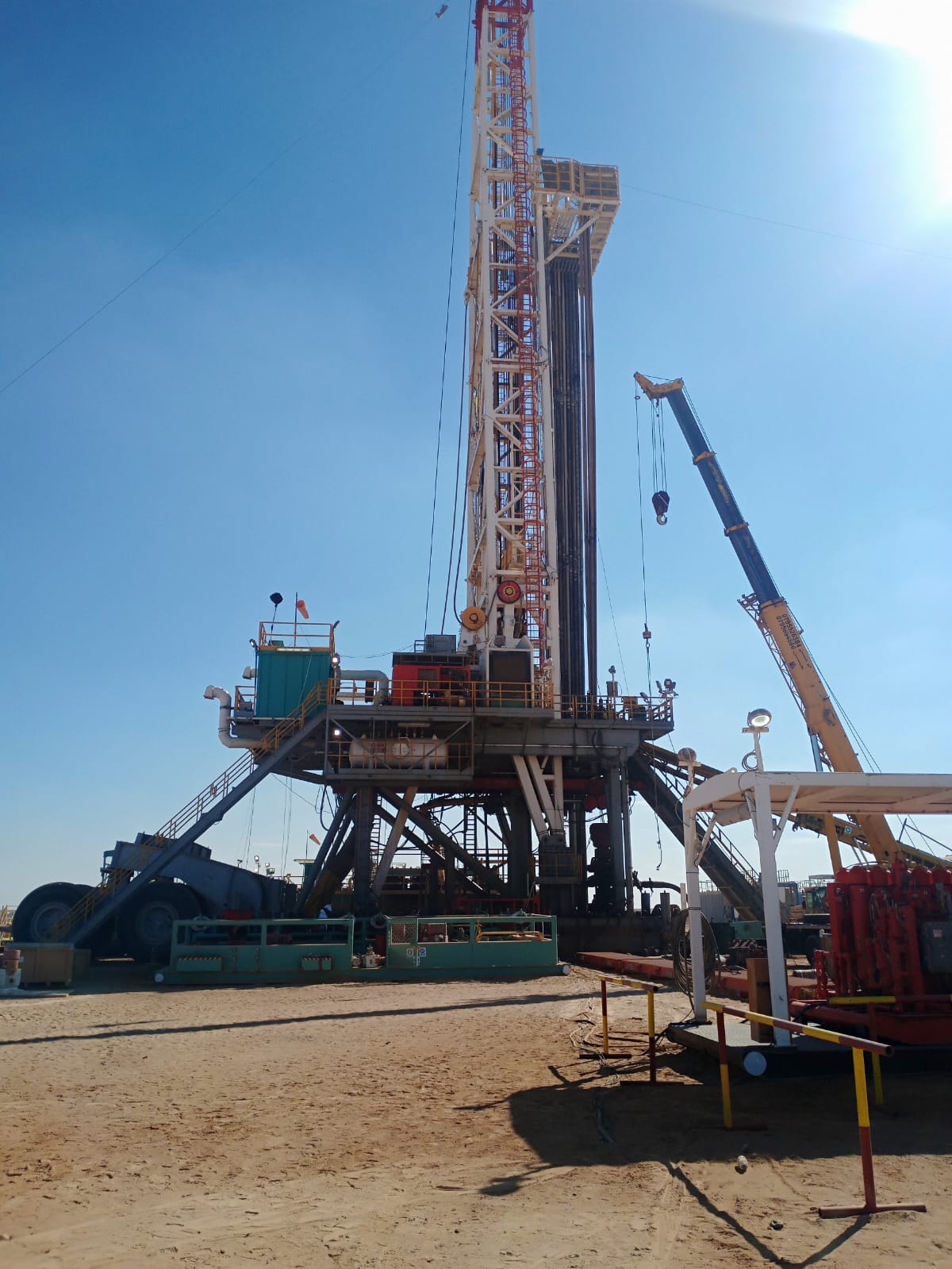 Madar Al-Saa Images 0.853161514416481