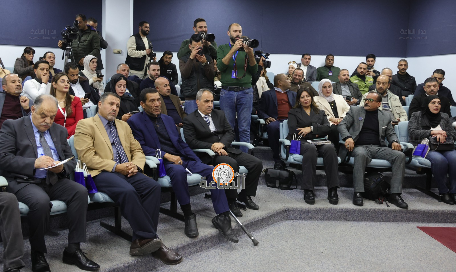 Madar Al-Saa Images 0.6731398653644061