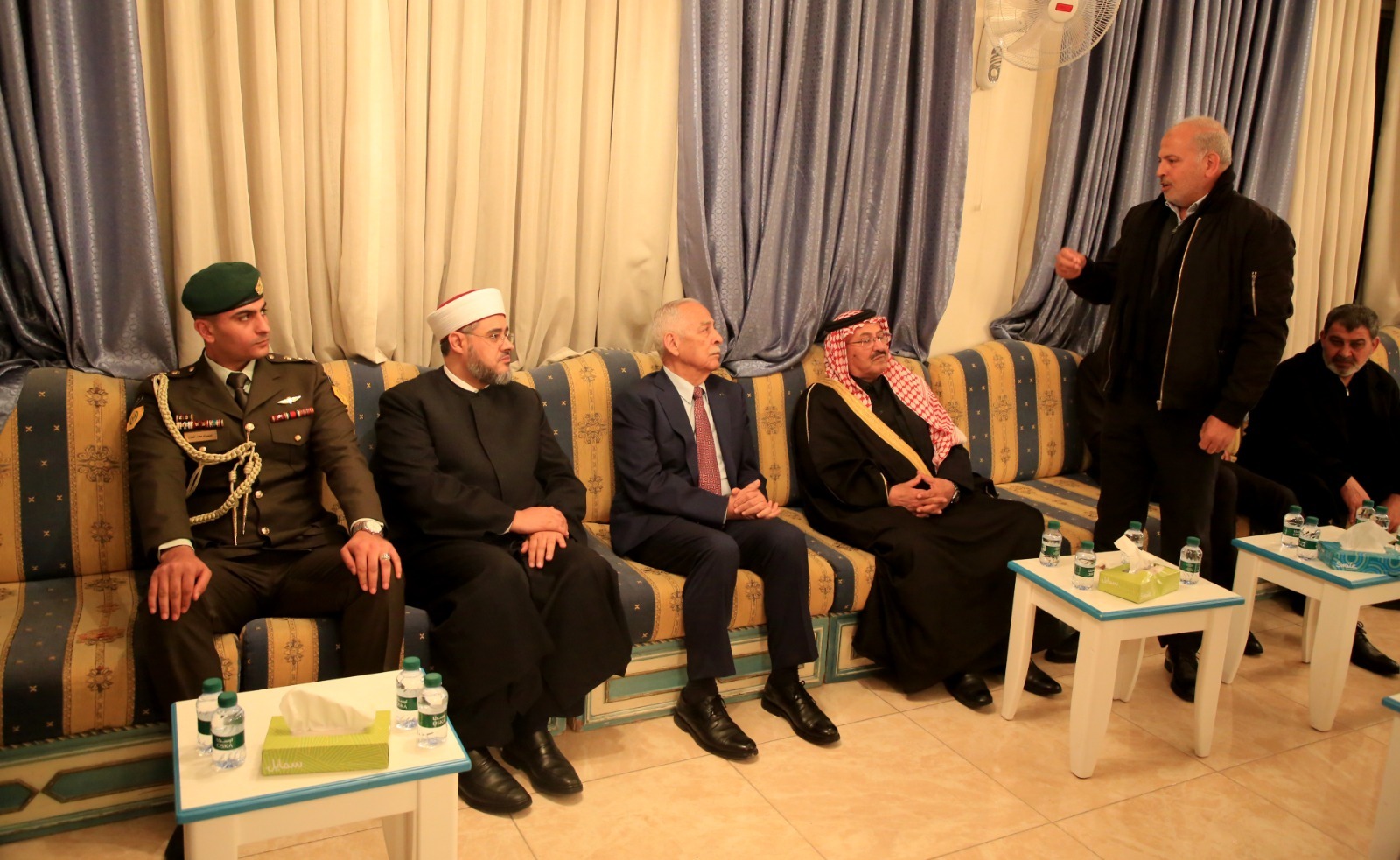 Madar Al-Saa Images 0.4627676452642113