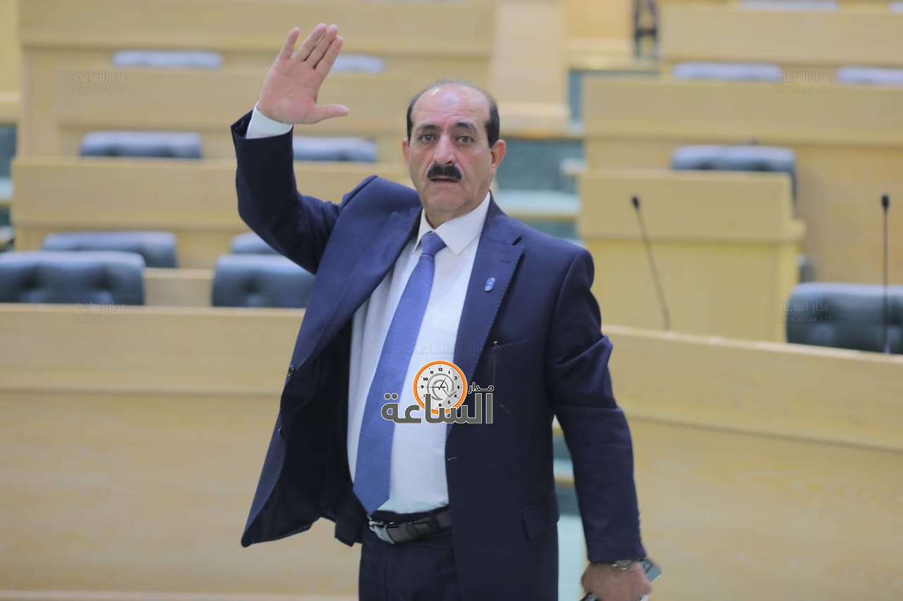 Madar Al-Saa Images 0.35203227045848196