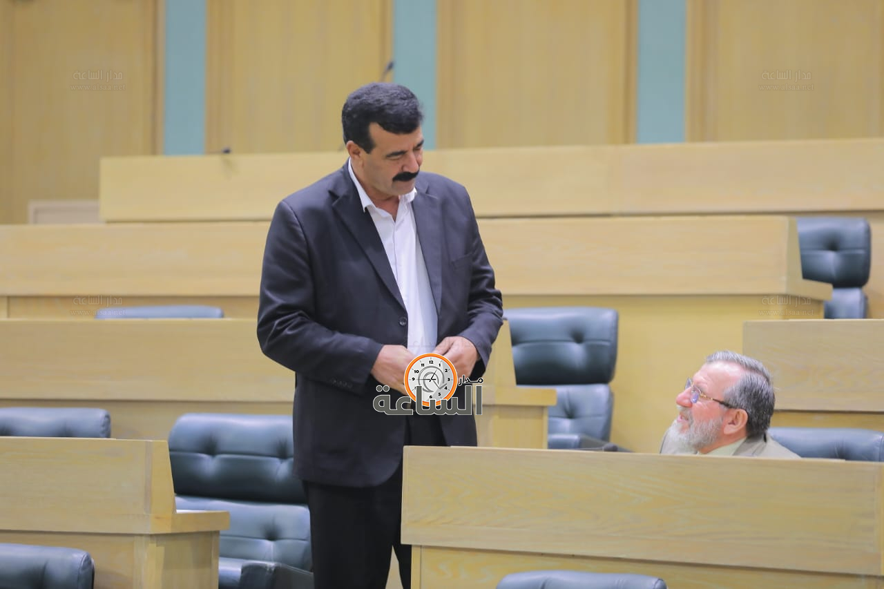 Madar Al-Saa Images 0.34097658324098923