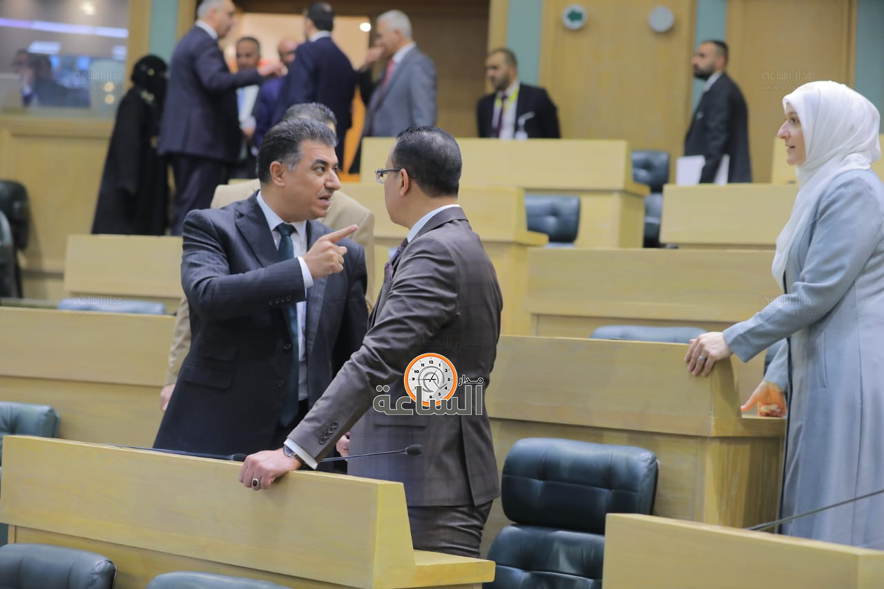 Madar Al-Saa Images 0.7977628148511653