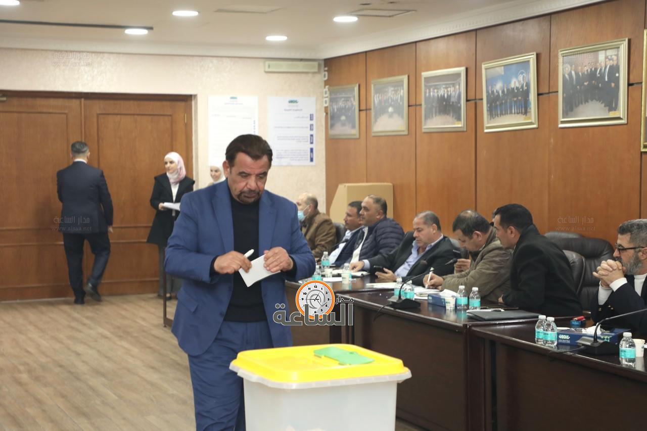 Madar Al-Saa Images 0.8313904117887283