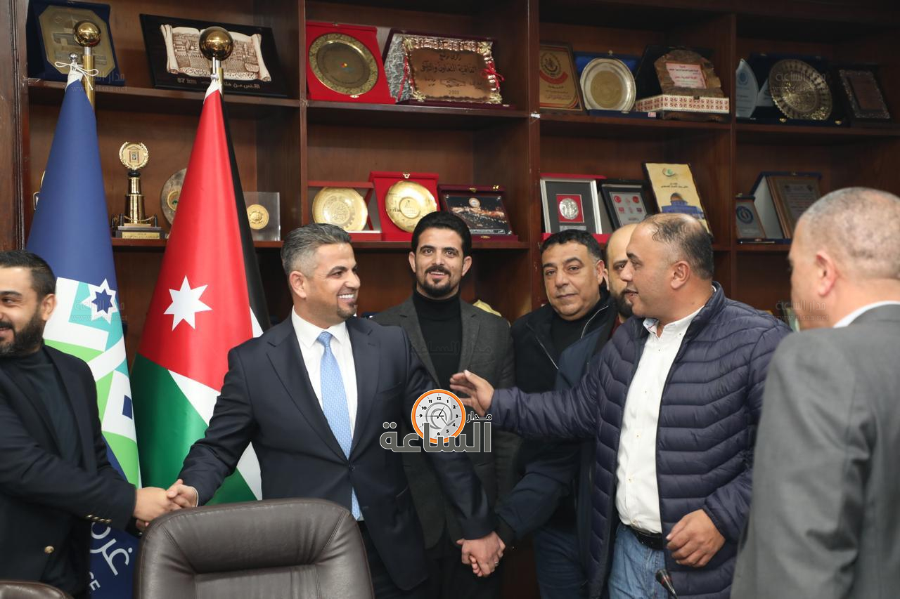 Madar Al-Saa Images 0.9530962749795175