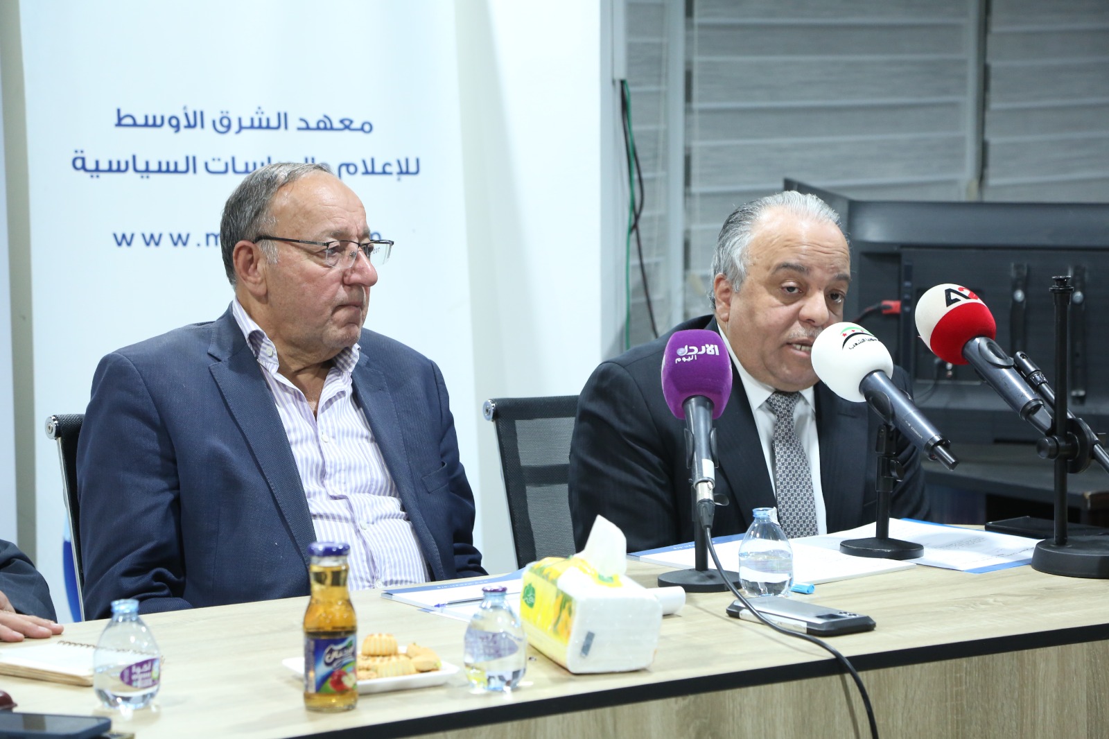 Madar Al-Saa Images 0.03872943430847475