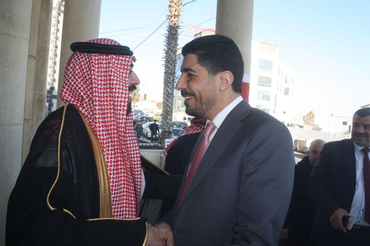 Madar Al-Saa Images 0.5251554230576734