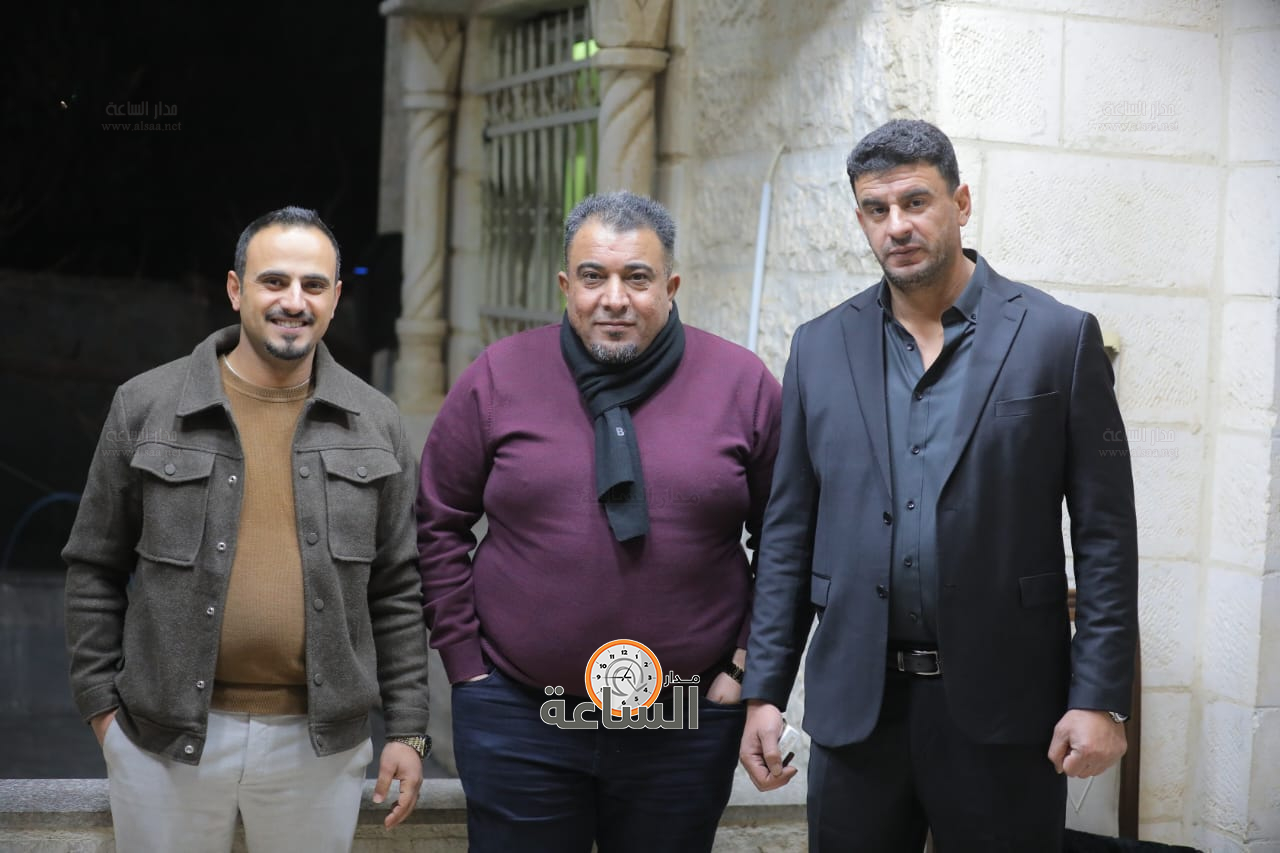 Madar Al-Saa Images 0.46361942813101087