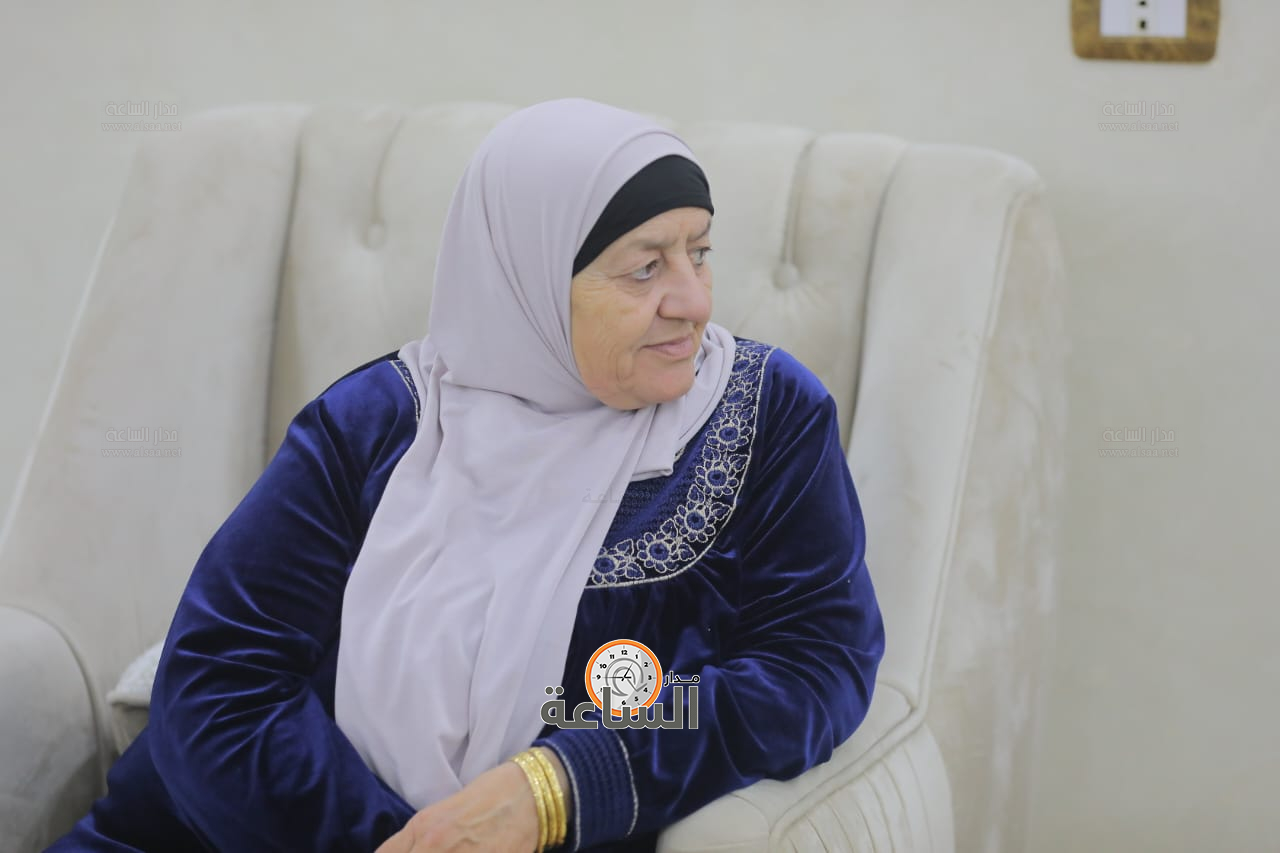 Madar Al-Saa Images 0.12800392485439294