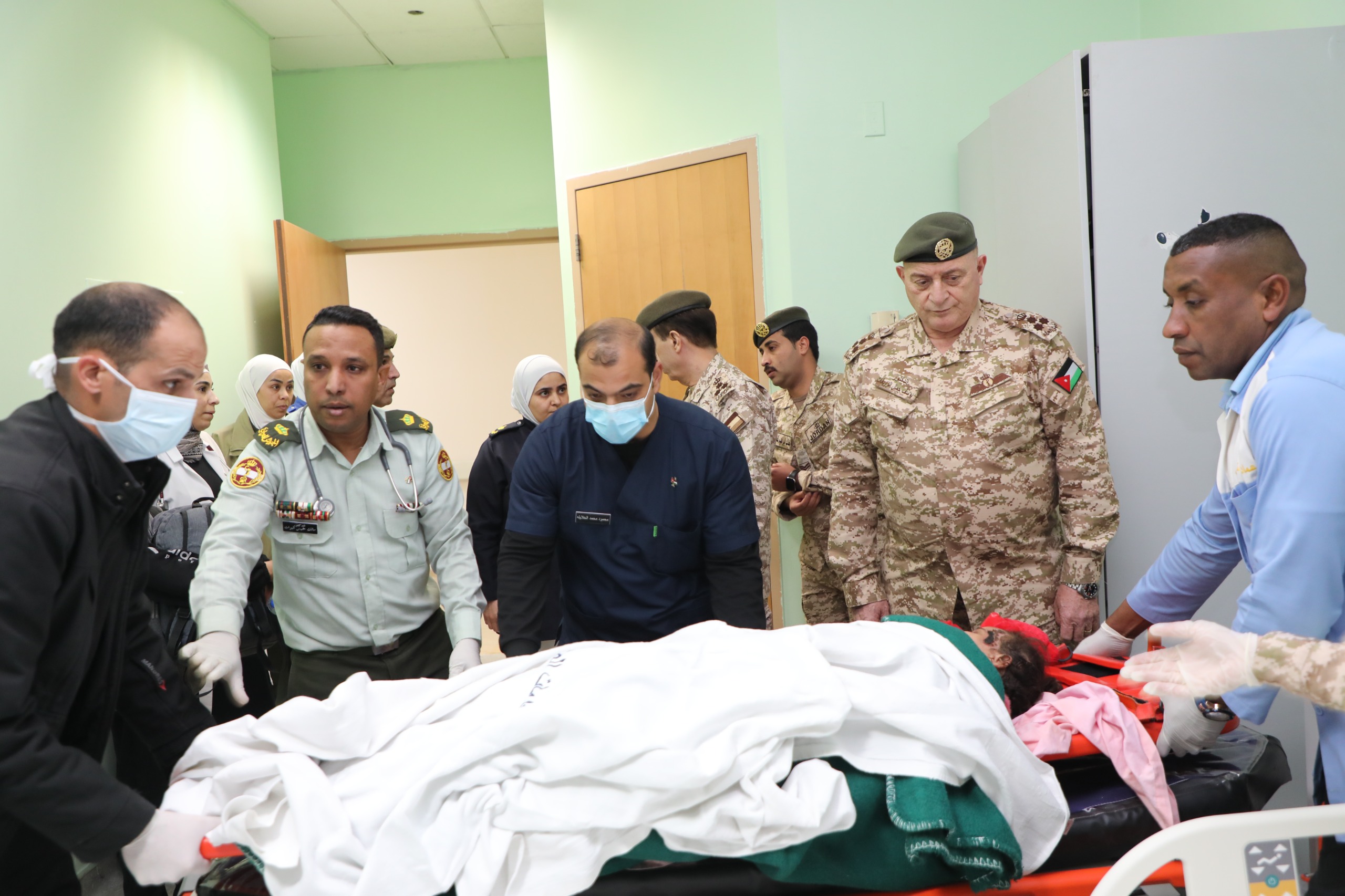 Madar Al-Saa Images 0.7386944067579322