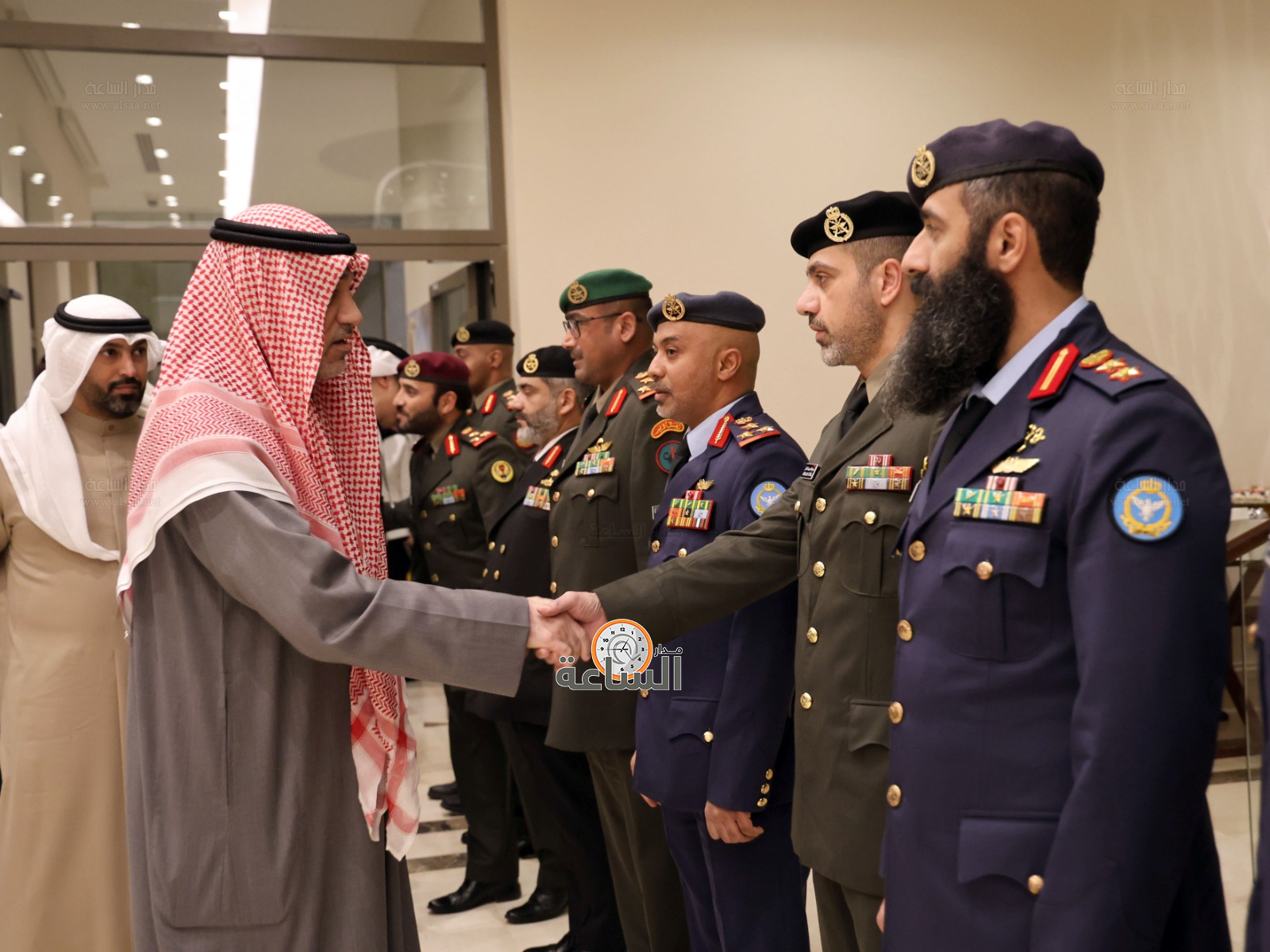 Madar Al-Saa Images 0.37312988229001