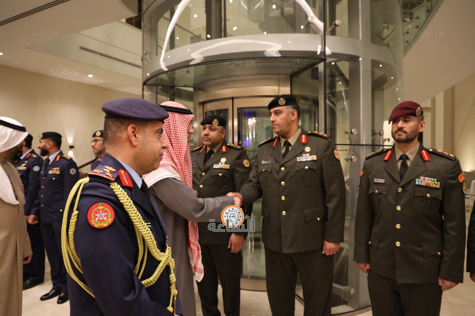 Madar Al-Saa Images 0.46210533679461574