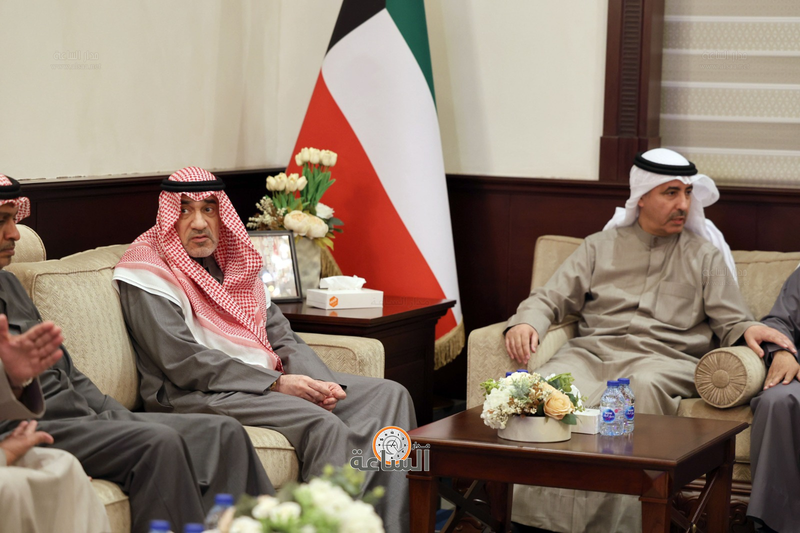 Madar Al-Saa Images 0.4287341554112285