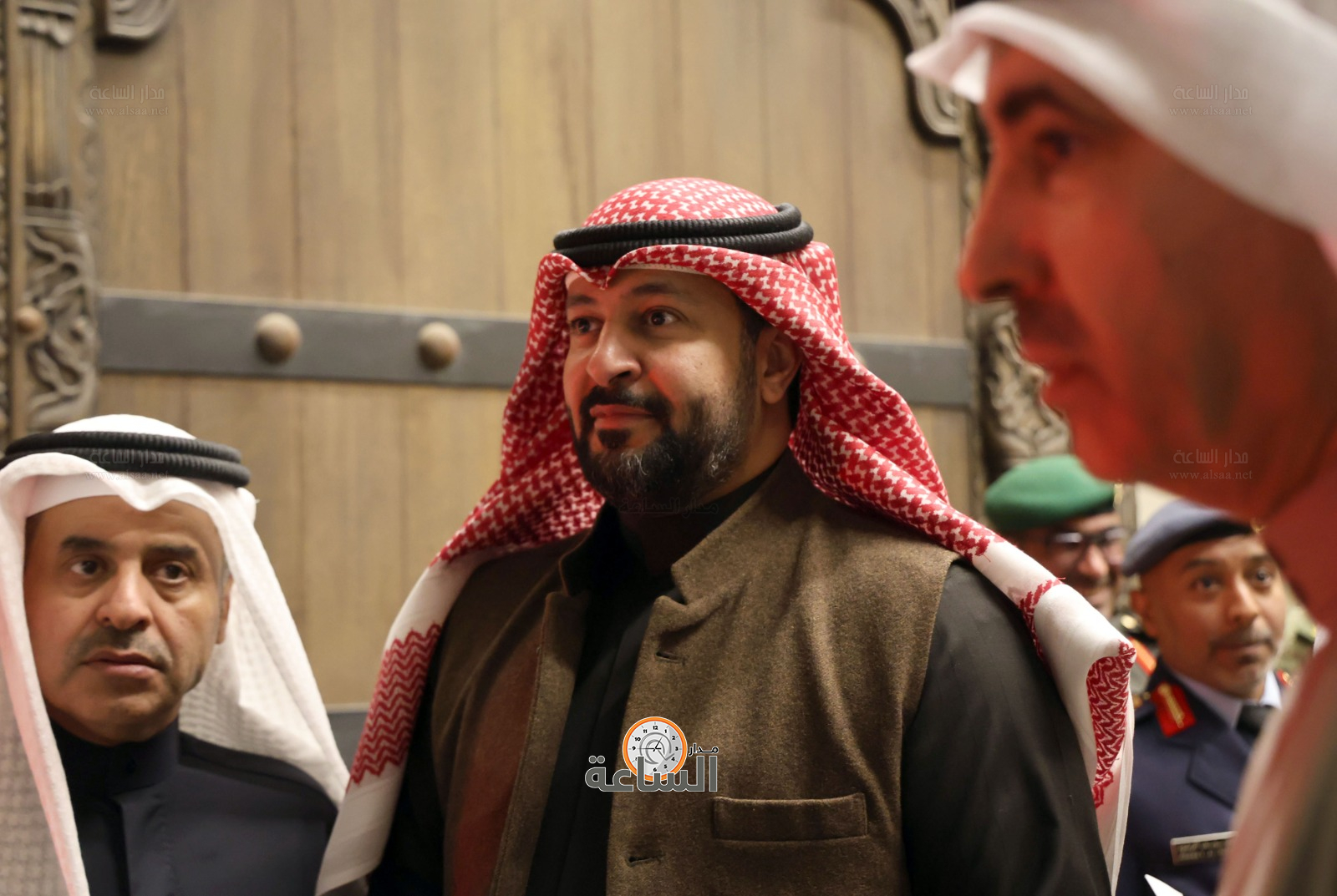 Madar Al-Saa Images 0.23902044180861415