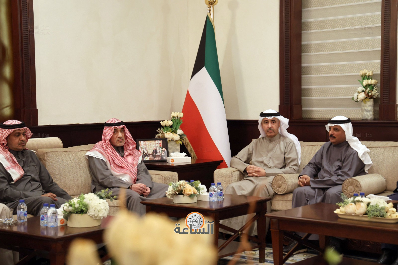 Madar Al-Saa Images 0.04130693404950736