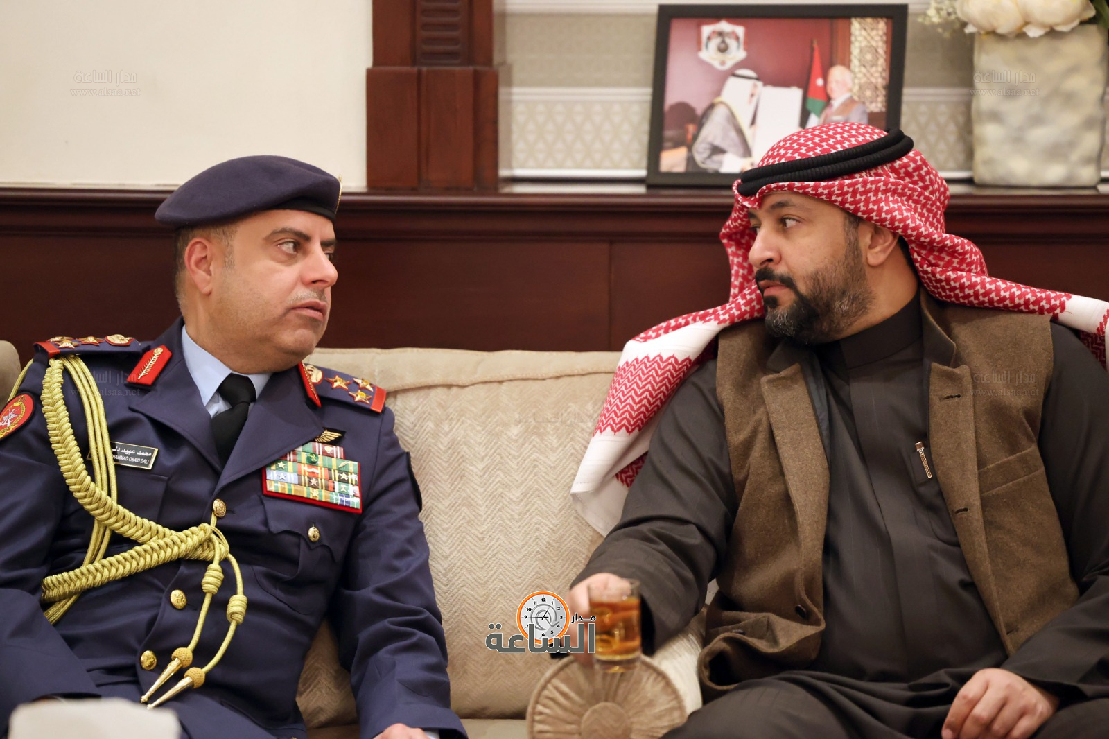 Madar Al-Saa Images 0.3712151458159074