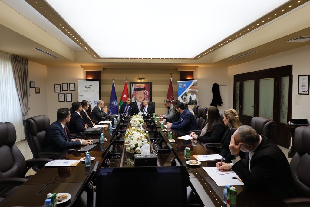 Madar Al-Saa Images 0.02127646116347881