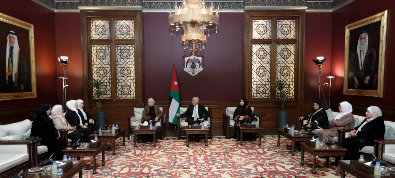 Madar Al-Saa Images 0.19311869298723017