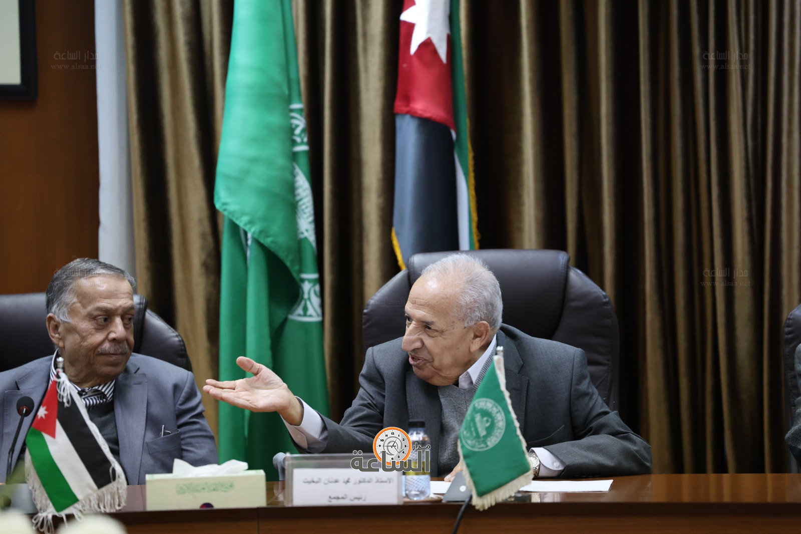 Madar Al-Saa Images 0.7182843500742984