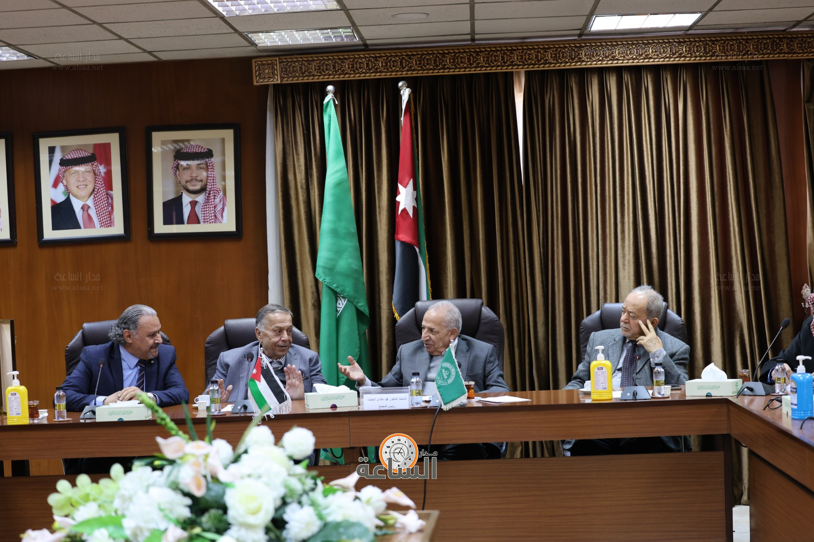 Madar Al-Saa Images 0.12563737470694392