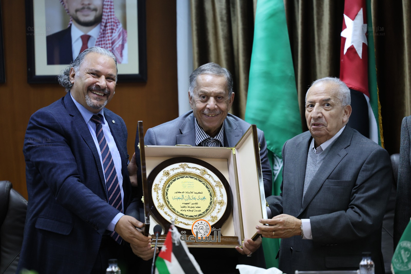 Madar Al-Saa Images 0.43376529696445254