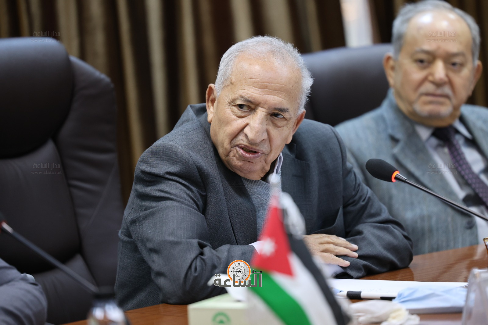 Madar Al-Saa Images 0.2968758192337635