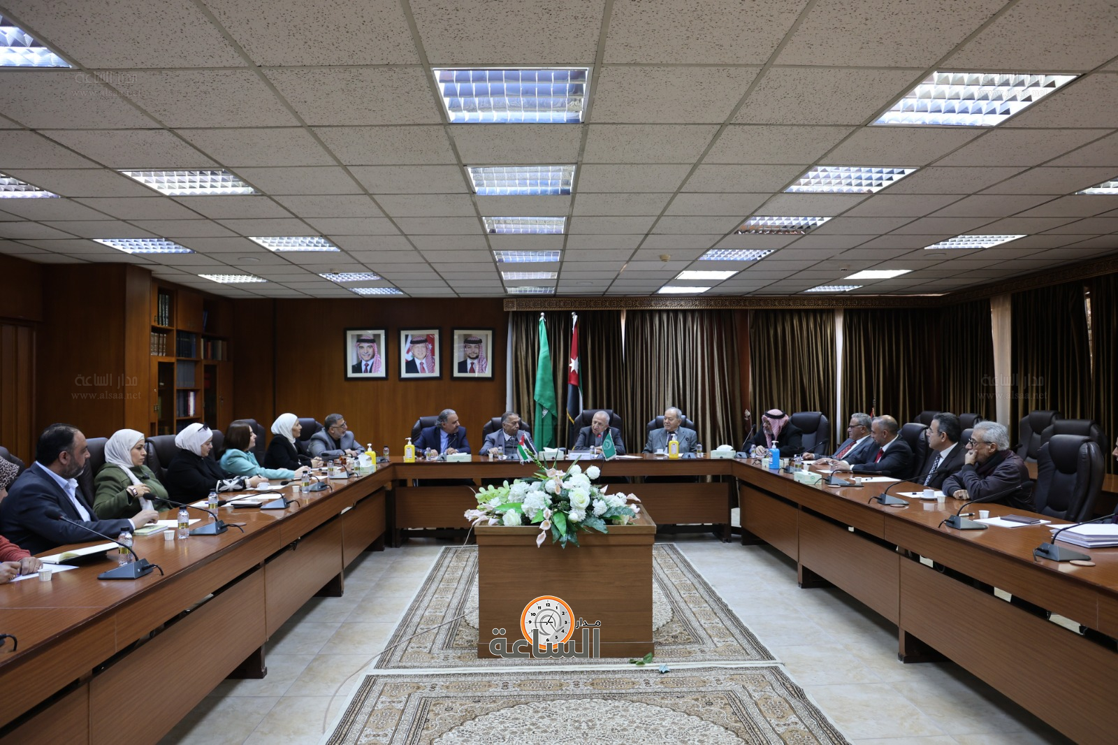 Madar Al-Saa Images 0.5723347289231777