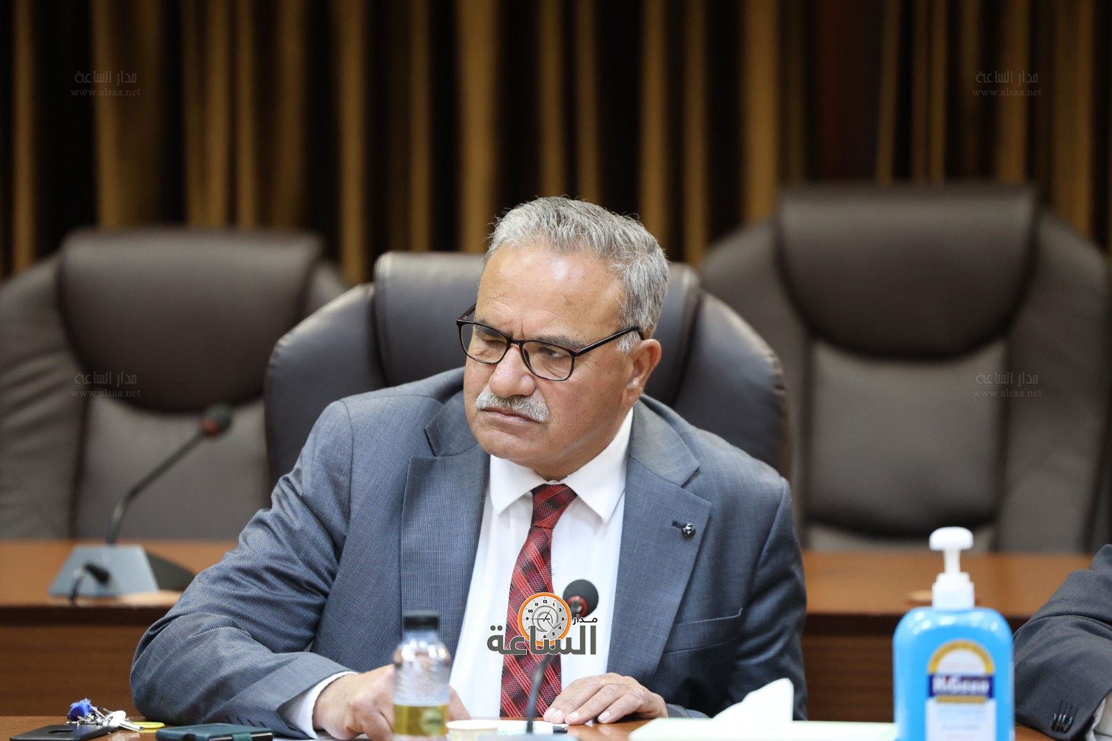 Madar Al-Saa Images 0.06089420589798933