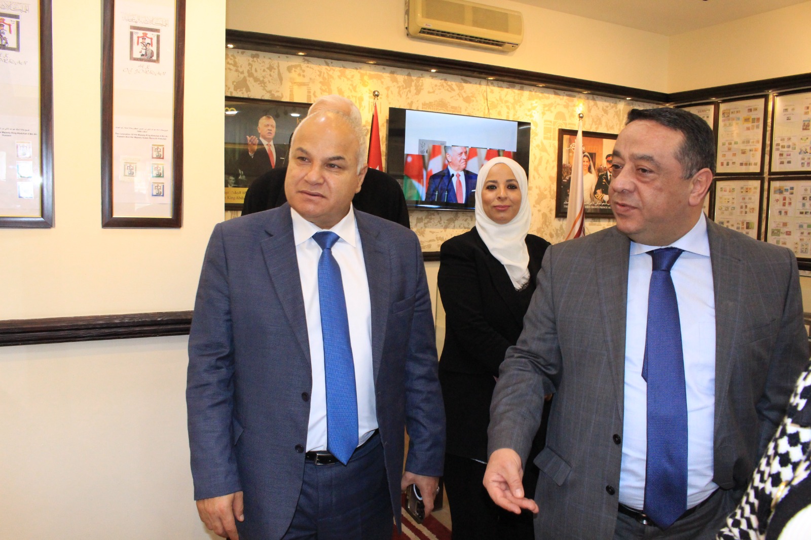 Madar Al-Saa Images 0.4257284474024512