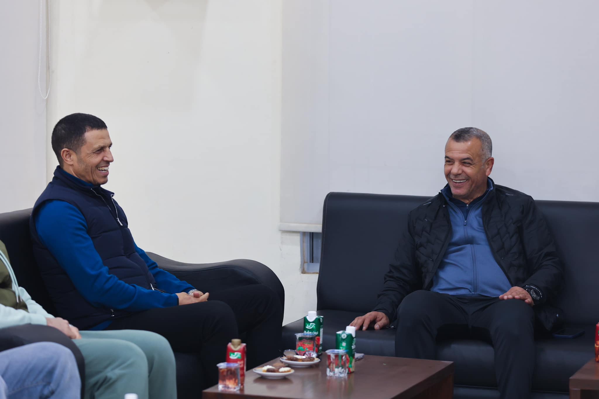 Madar Al-Saa Images 0.4786681484536619