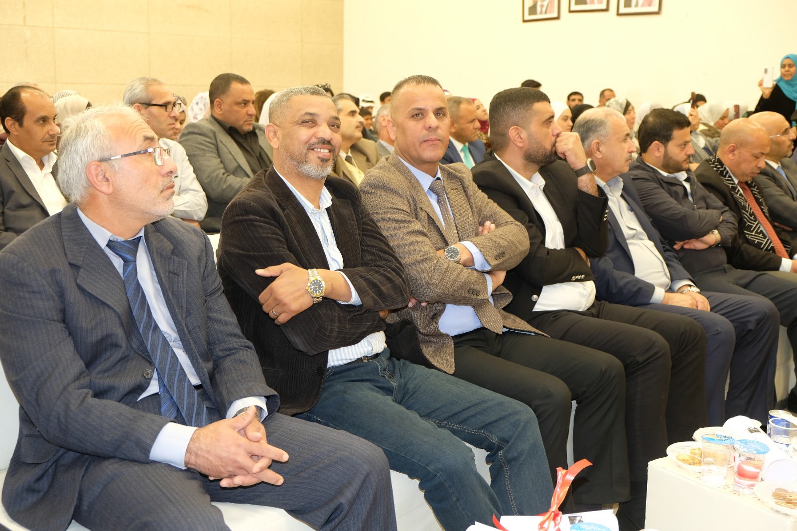 Madar Al-Saa Images 0.5312346457857211