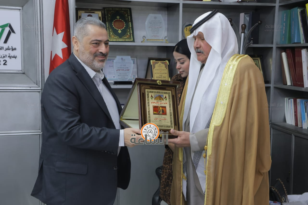 Madar Al-Saa Images 0.3861173939362954