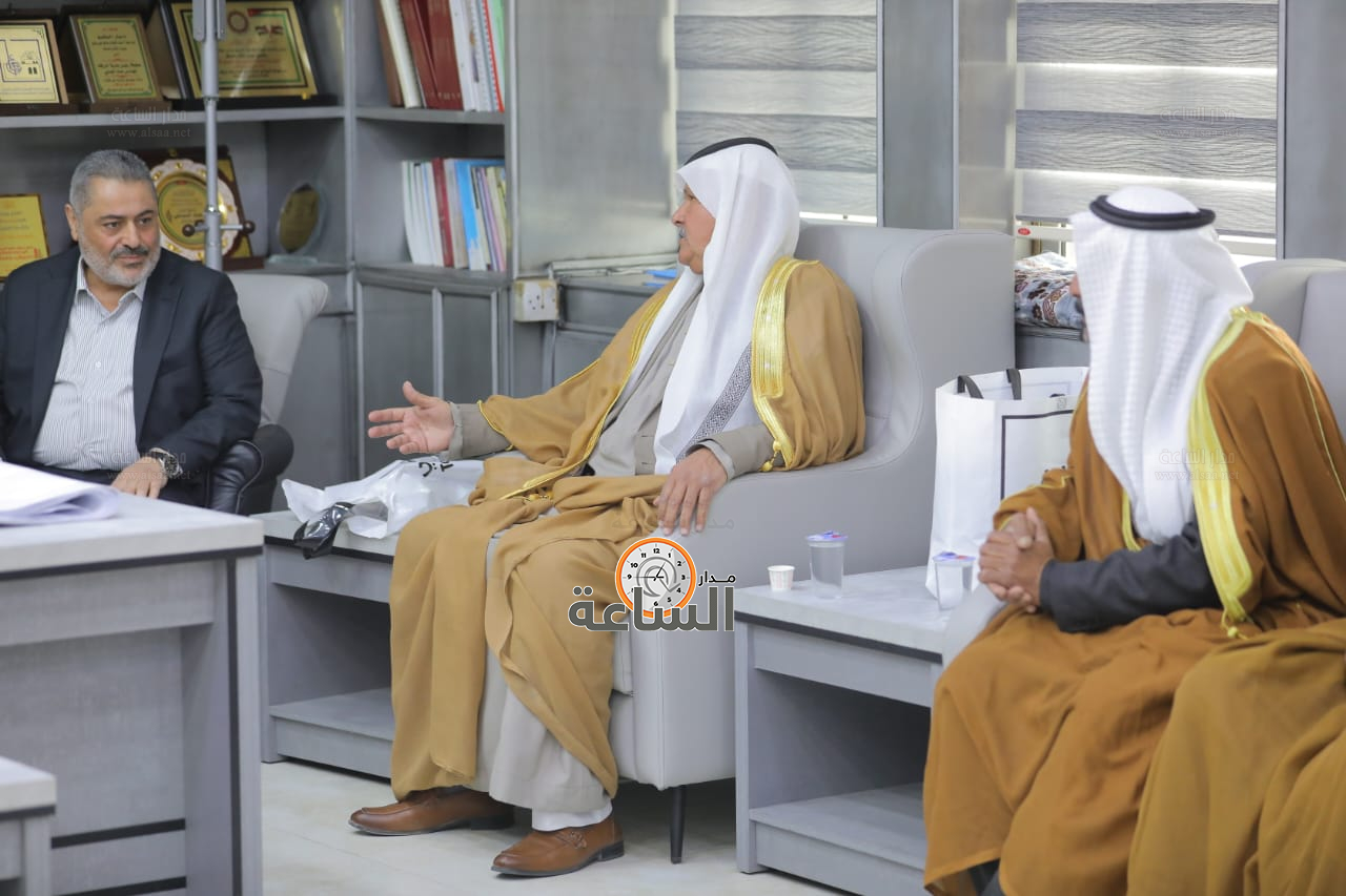 Madar Al-Saa Images 0.49368796343435317