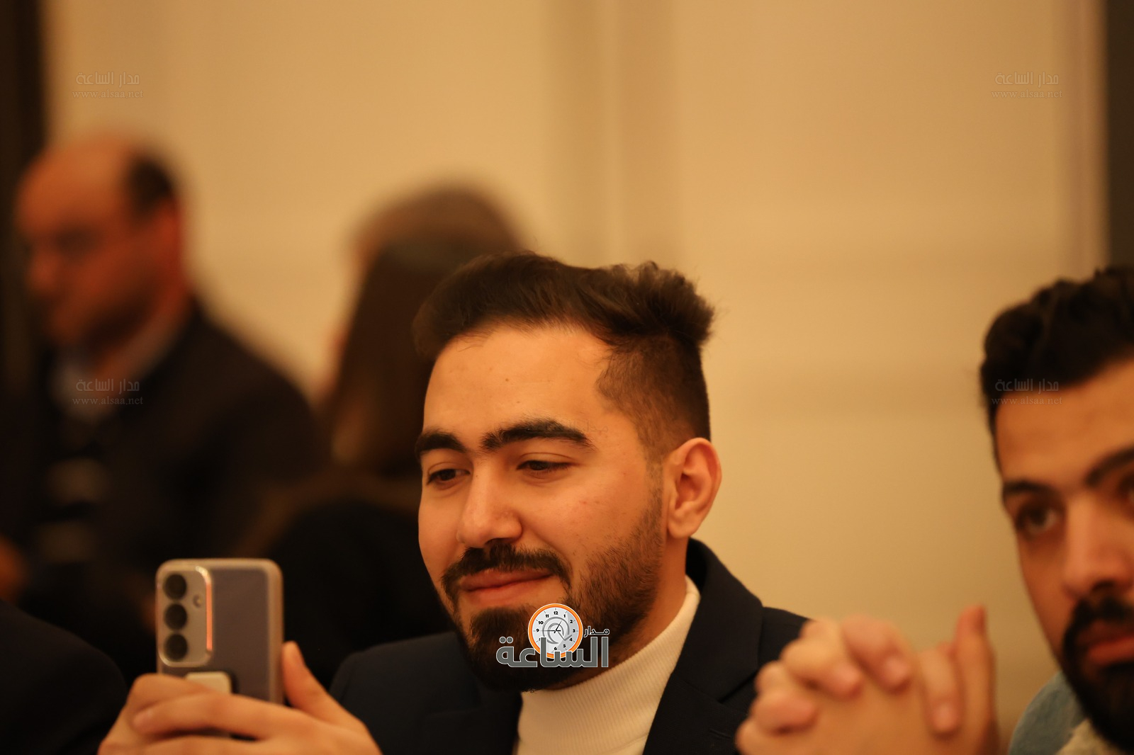 Madar Al-Saa Images 0.6028046043095021