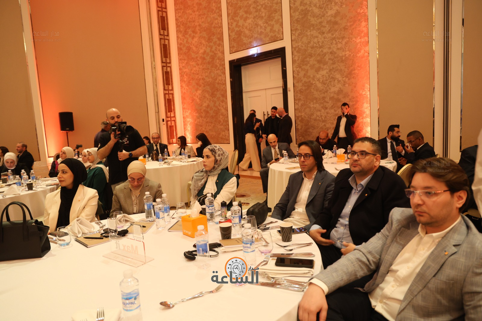 Madar Al-Saa Images 0.04855387574956871