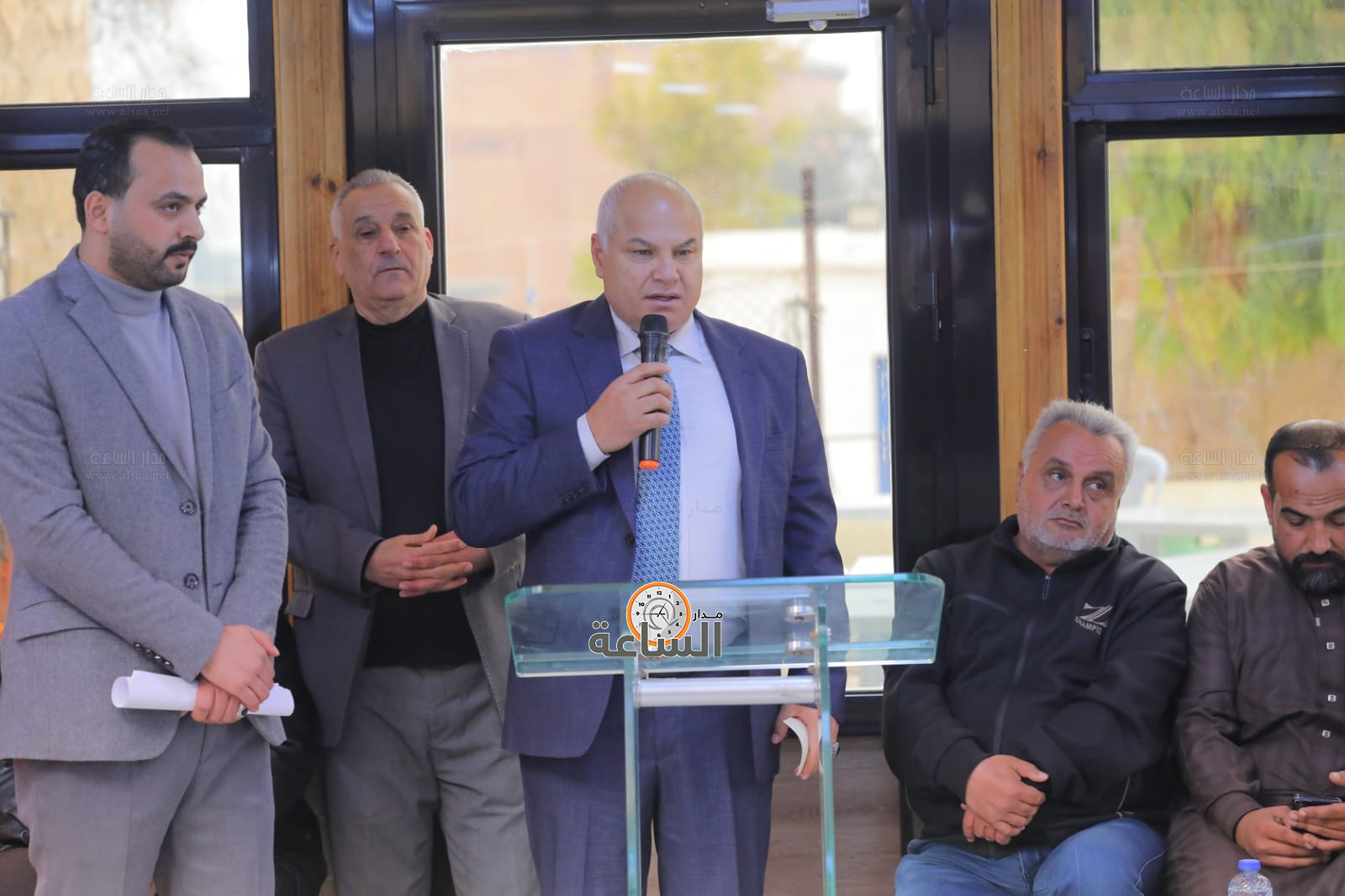 Madar Al-Saa Images 0.8112119739824537