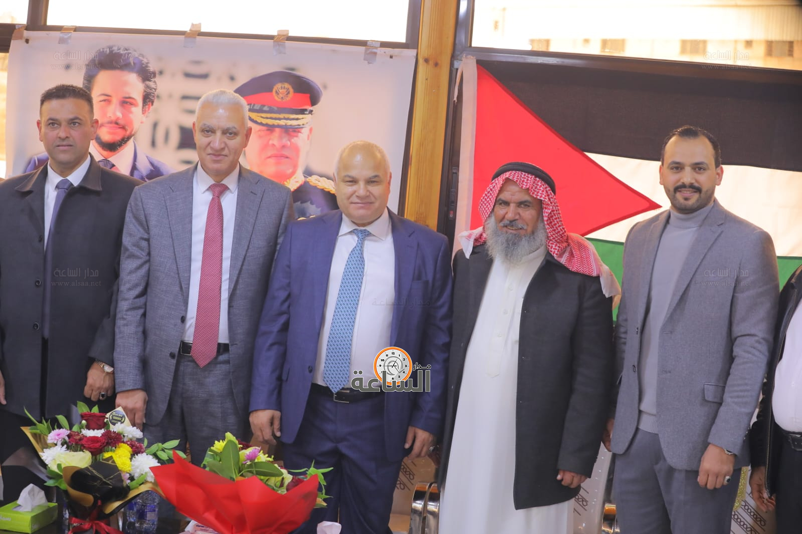 Madar Al-Saa Images 0.5513158341623949