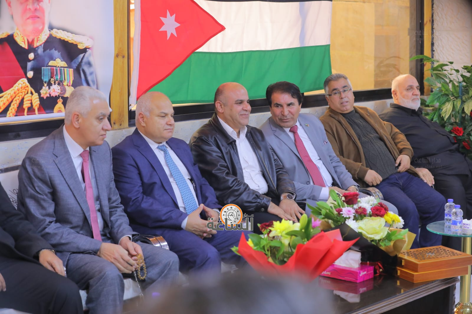 Madar Al-Saa Images 0.3191468400335138