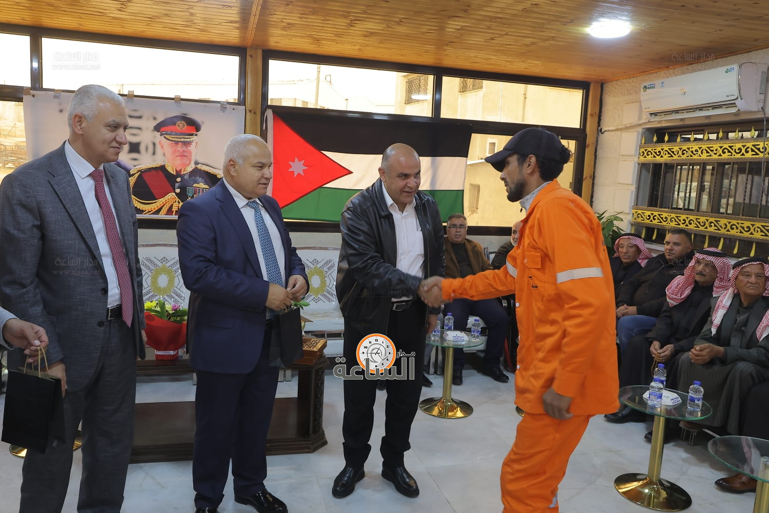 Madar Al-Saa Images 0.6262112190001627