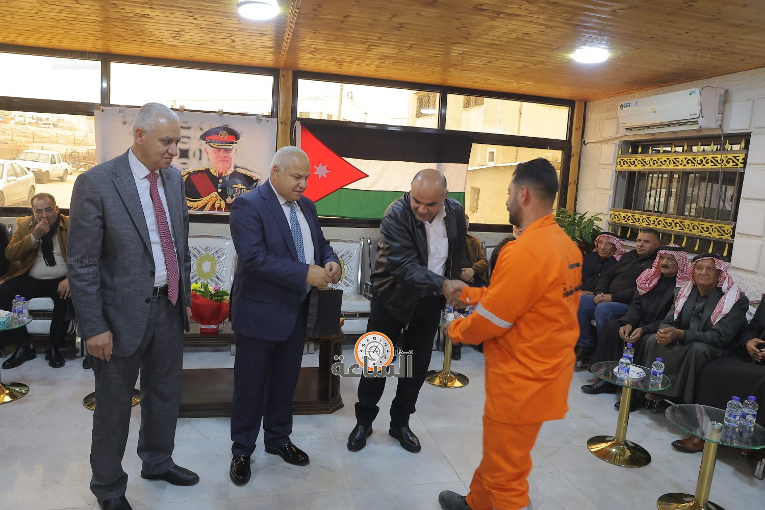 Madar Al-Saa Images 0.15926845171188564