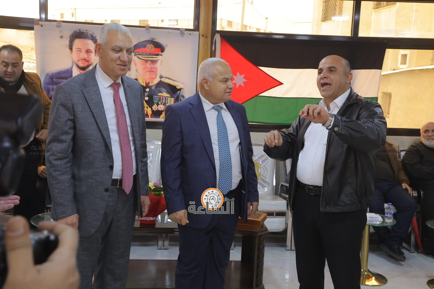 Madar Al-Saa Images 0.8251367286594686