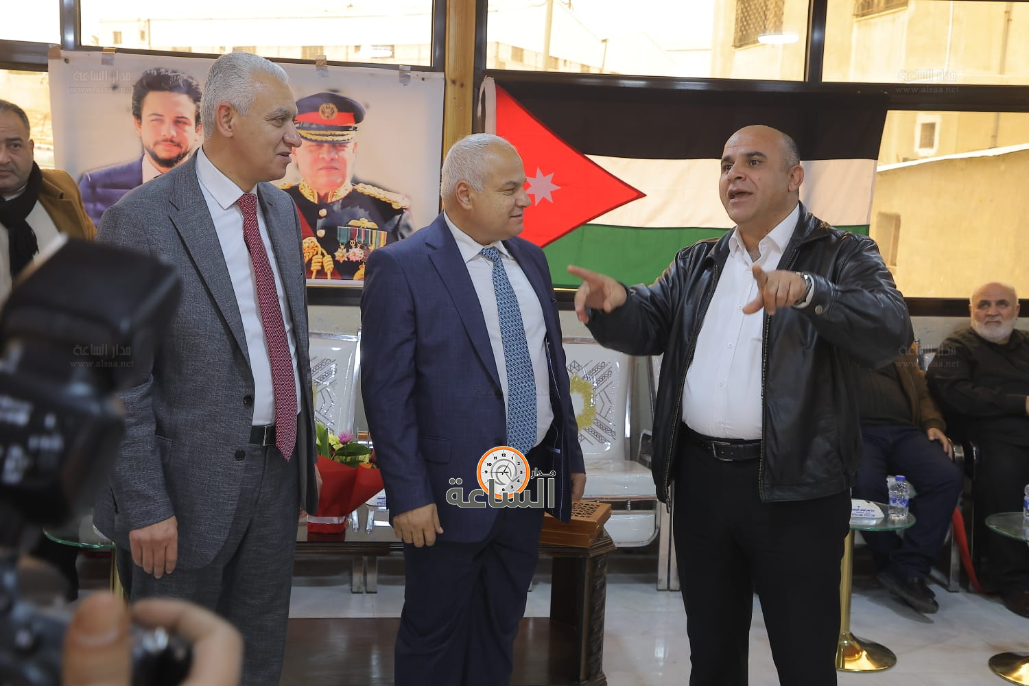 Madar Al-Saa Images 0.13606234464842215