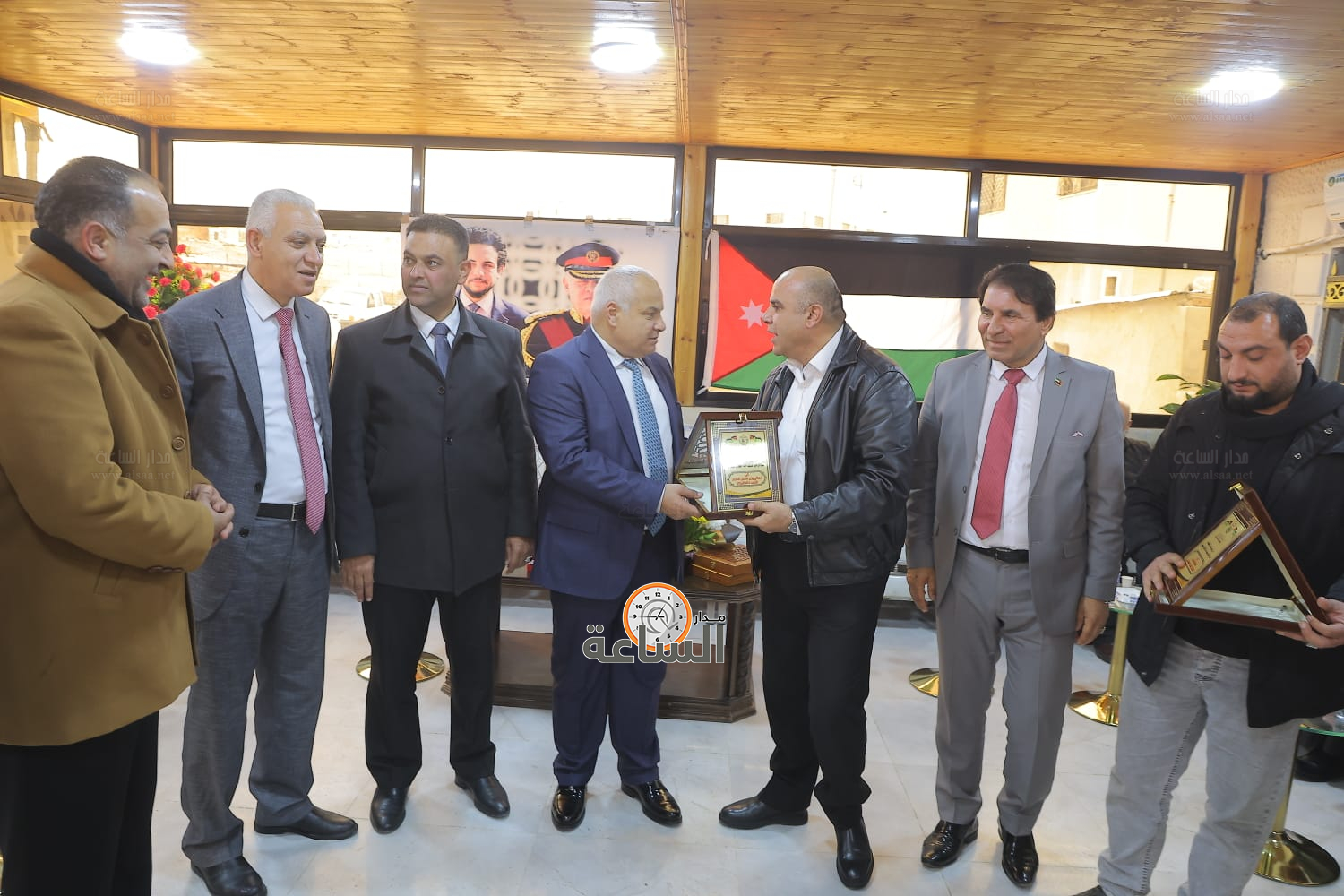 Madar Al-Saa Images 0.13327982045247744